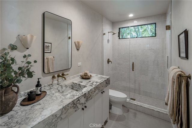 4223 Gentry Avenue, Studio City, CA 91604
