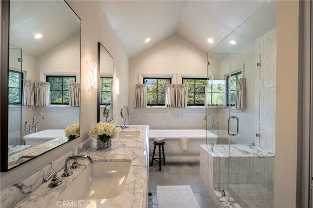 4223 Gentry Avenue, Studio City, CA 91604