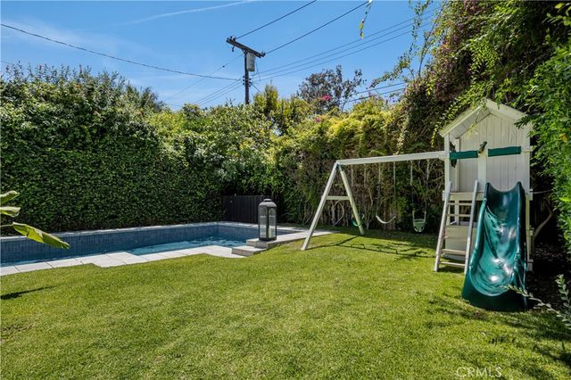 4223 Gentry Avenue, Studio City, CA 91604