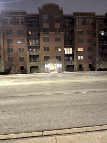 77 N Wolf Road 210, Northlake, IL 60164