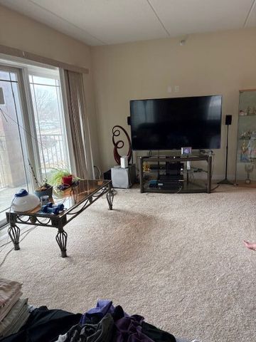 77 N Wolf Road 210, Northlake, IL 60164