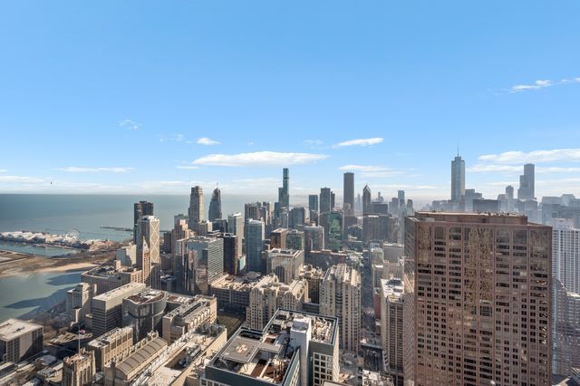 180 E PEARSON Street 6907, Chicago, IL 60611
