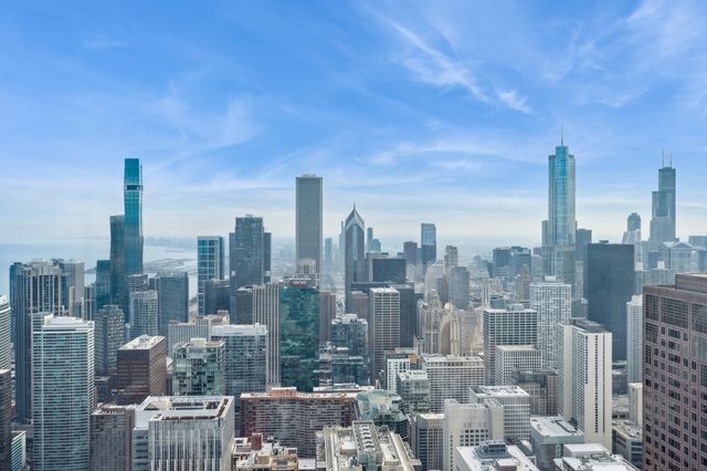 180 E PEARSON Street 6907, Chicago, IL 60611