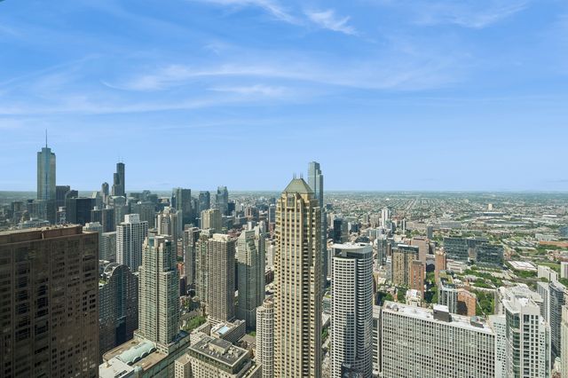 180 E PEARSON Street 6907, Chicago, IL 60611