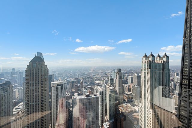 180 E PEARSON Street 6907, Chicago, IL 60611