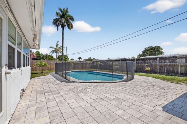 353 Shady Lane Road, Palm Springs, FL 33461