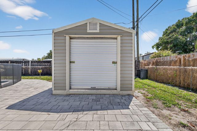 353 Shady Lane Road, Palm Springs, FL 33461