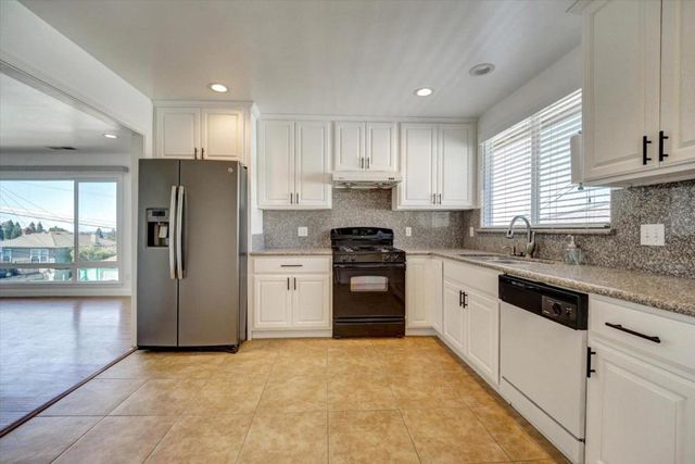 16876 Ehle Street, Castro Valley, CA 94578