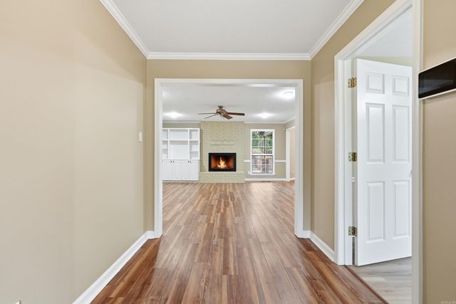 36 Par Court, Morrilton, AR 72110