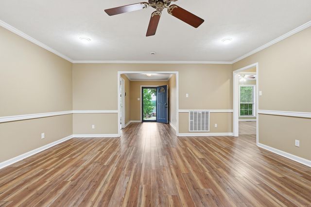 36 Par Court, Morrilton, AR 72110