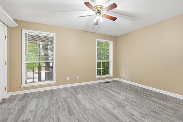 36 Par Court, Morrilton, AR 72110