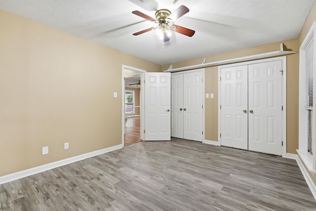 36 Par Court, Morrilton, AR 72110