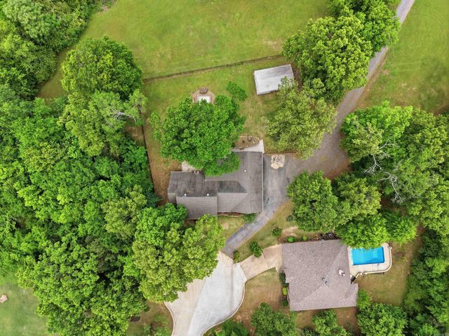 36 Par Court, Morrilton, AR 72110