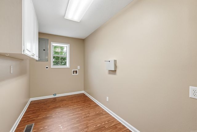 36 Par Court, Morrilton, AR 72110
