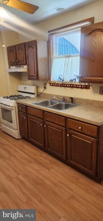 Image 4 of property listing at 6713 1/2 GERMAN HILL RD, Baltimore, MD 21222