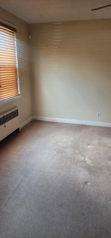 Image 5 of property listing at 6713 1/2 GERMAN HILL RD, Baltimore, MD 21222