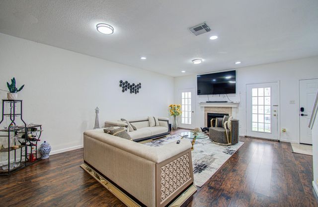 6000 Reims Road 3706, Houston, TX 77036