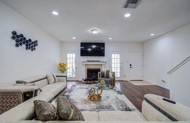 6000 Reims Road 3706, Houston, TX 77036