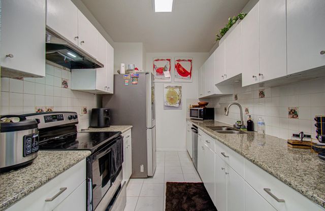 6000 Reims Road 3706, Houston, TX 77036