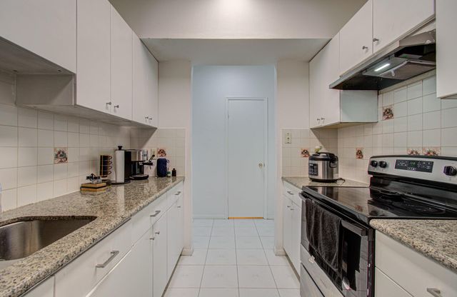 6000 Reims Road 3706, Houston, TX 77036