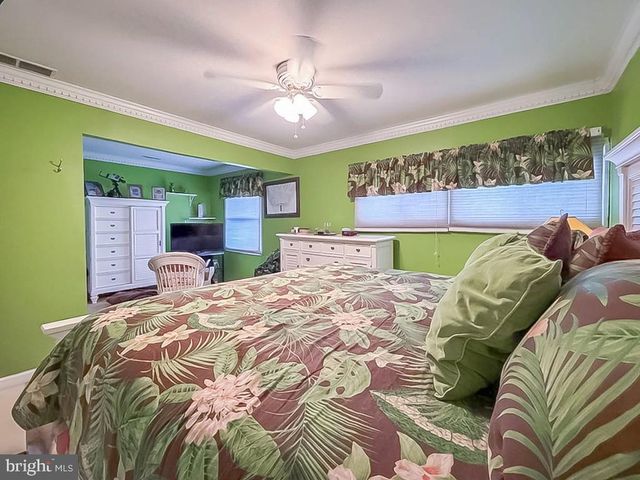 55 TEABERRY LN, Levittown, PA 19054