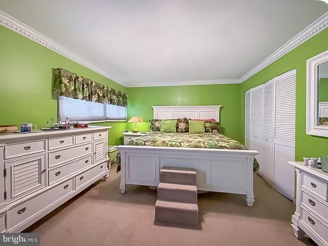55 TEABERRY LN, Levittown, PA 19054