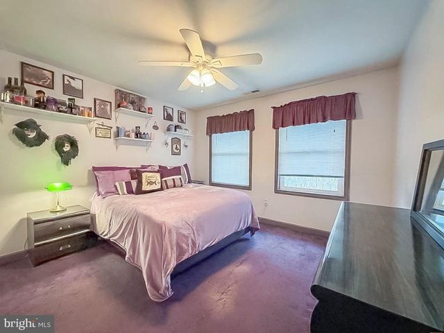 55 TEABERRY LN, Levittown, PA 19054