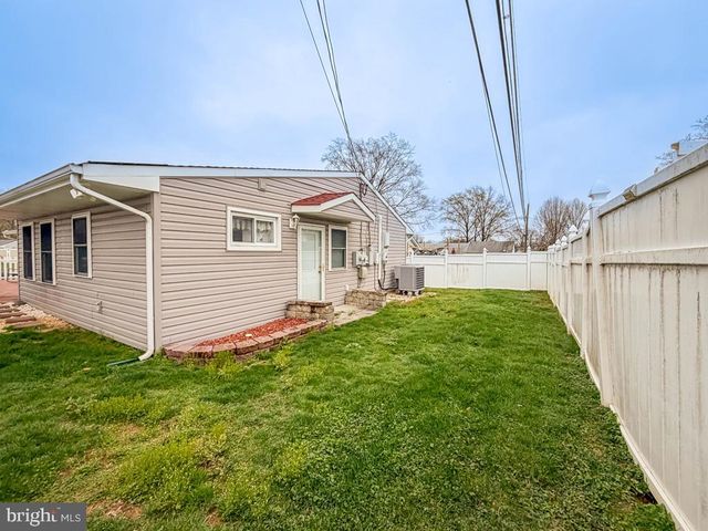 55 TEABERRY LN, Levittown, PA 19054