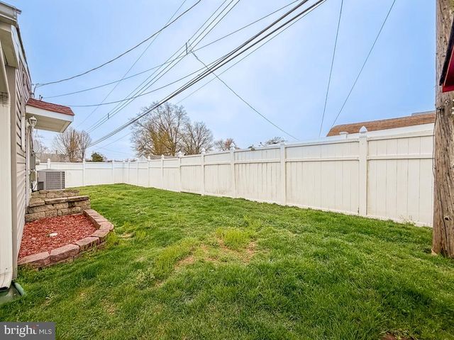 55 TEABERRY LN, Levittown, PA 19054