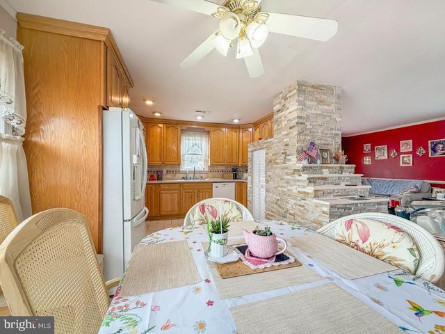 55 TEABERRY LN, Levittown, PA 19054