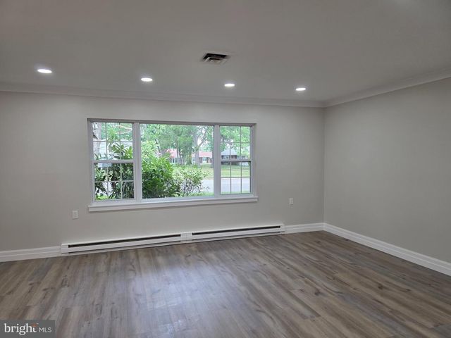 437-C PORTSMOUTH DR, Lakewood, NJ 08701