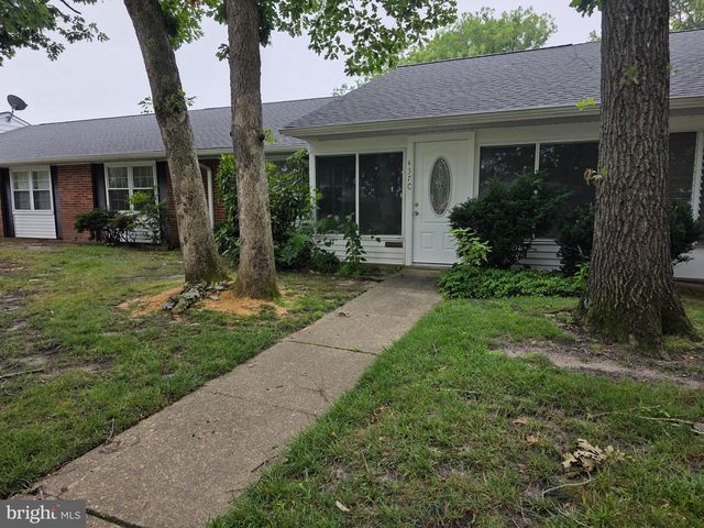 437-C PORTSMOUTH DR, Lakewood, NJ 08701