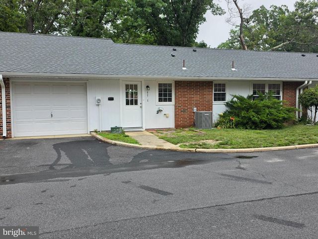 437-C PORTSMOUTH DR, Lakewood, NJ 08701