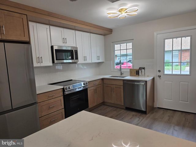 437-C PORTSMOUTH DR, Lakewood, NJ 08701