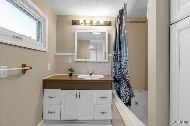 580 South Ogden Street W, Buffalo, NY 14206