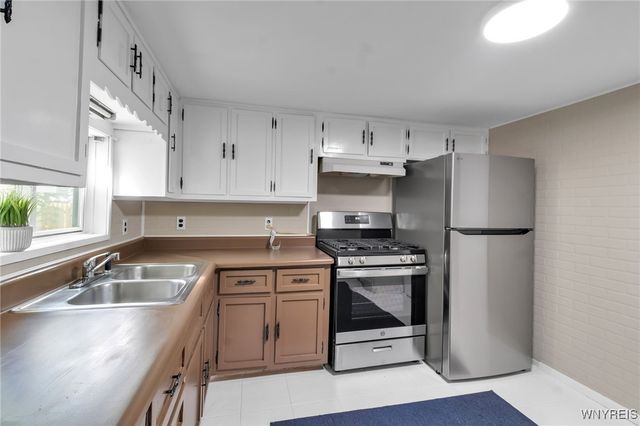 580 South Ogden Street W, Buffalo, NY 14206