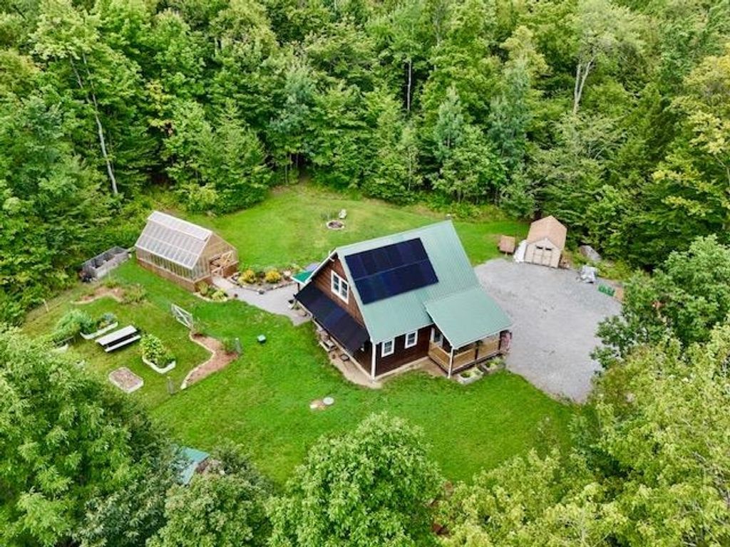 762 Potter Road, Lowell, VT 05847