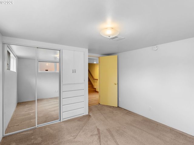 4733 Se FRANKLIN St, Portland, OR 97206