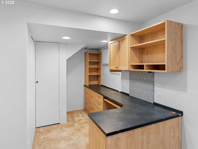 4733 Se FRANKLIN St, Portland, OR 97206