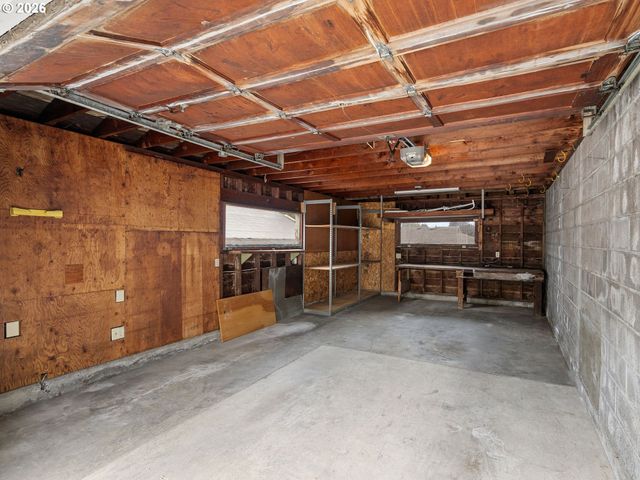 4733 Se FRANKLIN St, Portland, OR 97206