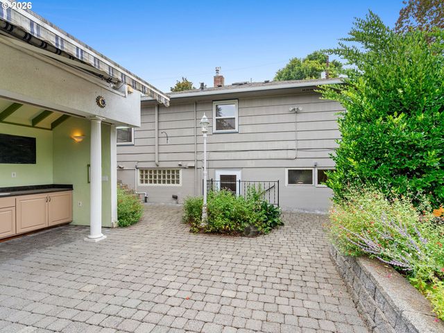 4733 Se FRANKLIN St, Portland, OR 97206