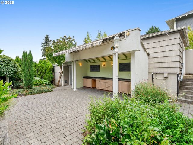 4733 Se FRANKLIN St, Portland, OR 97206