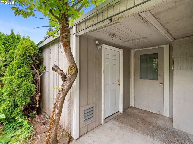 4733 Se FRANKLIN St, Portland, OR 97206
