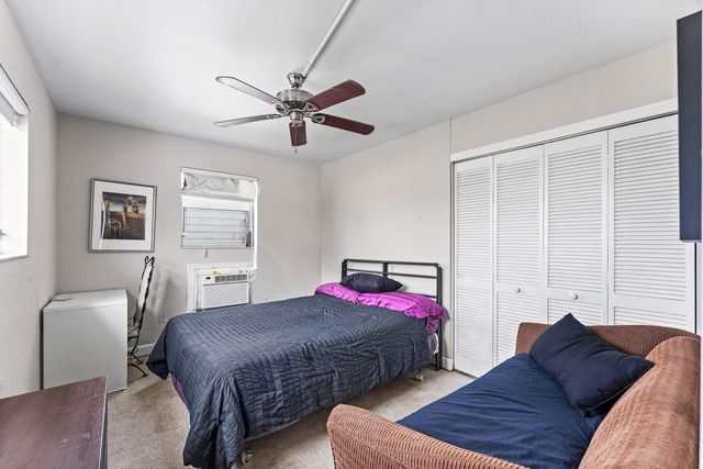 1045 SE 15th Street 13d, Fort Lauderdale, FL 33316
