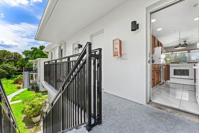 1045 SE 15th Street 13d, Fort Lauderdale, FL 33316