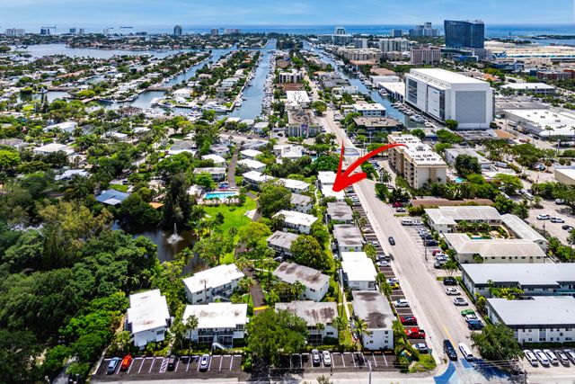 1045 SE 15th Street 13d, Fort Lauderdale, FL 33316