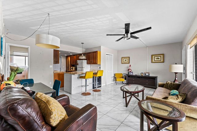 1045 SE 15th Street 13d, Fort Lauderdale, FL 33316