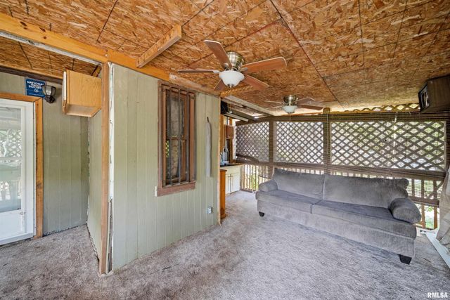 2607 W LINCOLN Avenue, Peoria, IL 61605
