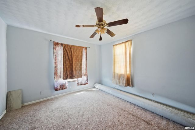2607 W LINCOLN Avenue, Peoria, IL 61605