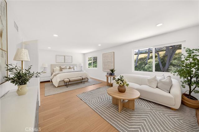 6764 E Swarthmore, Anaheim, CA 92807